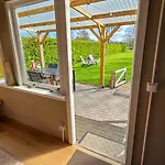 Tinyhouse Op De Veluwe, Het Buitenleven Appartement Oene